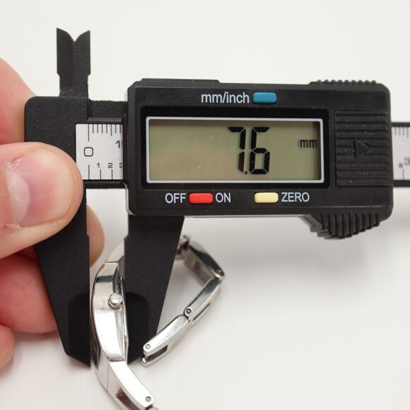 Fossil Womens Pink Barrel 18mm Dial Silver Tone Watch ES9860 with New Battery - Picture 3 of 15